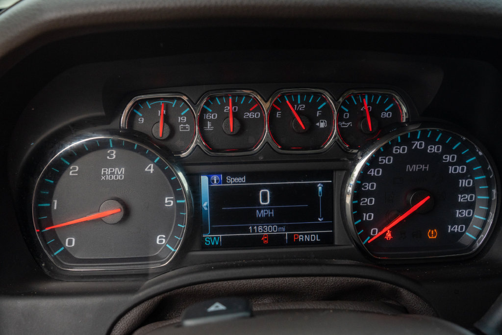 Used 2017 Chevrolet Suburban LT w/ Luxury Package AWD/4WD image 30