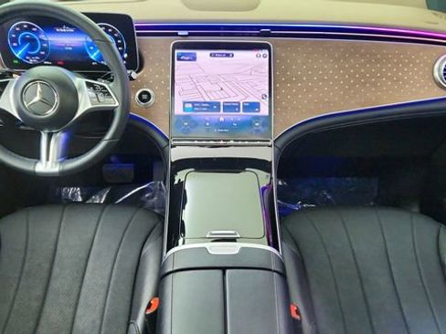 Used 2023 Mercedes-Benz EQE 350+ 4MATIC SUV w/ Pinnacle Trim Package image 20