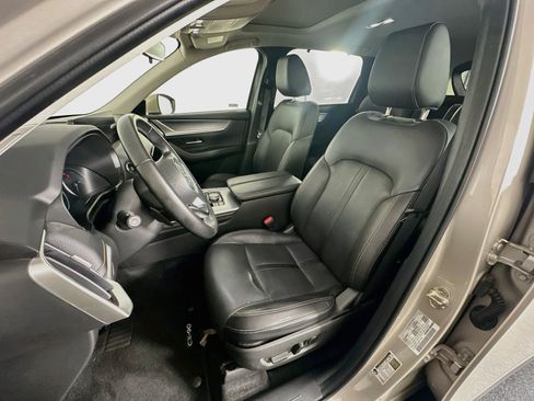 Used 2025 MAZDA CX-90 3.3 Turbo w/ Preferred Package AWD/4WD image 13