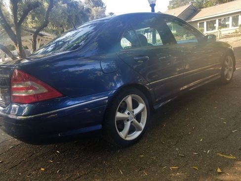 Used 2005 Mercedes-Benz C 230 Sedan image 6