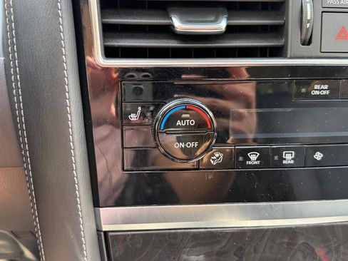 Used 2022 INFINITI QX80 Luxe w/ All-Season Package AWD/4WD image 24