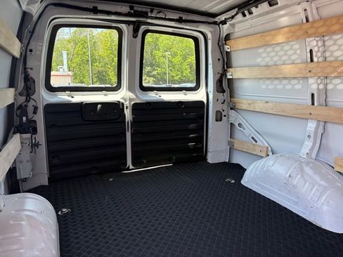 Used 2024 Chevrolet Express 2500 w/ Driver Convenience Package RWD image 14