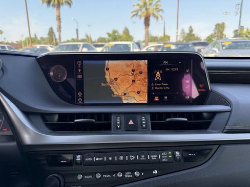 Used 2019 Lexus ES 350 w/ Premium Package image 20