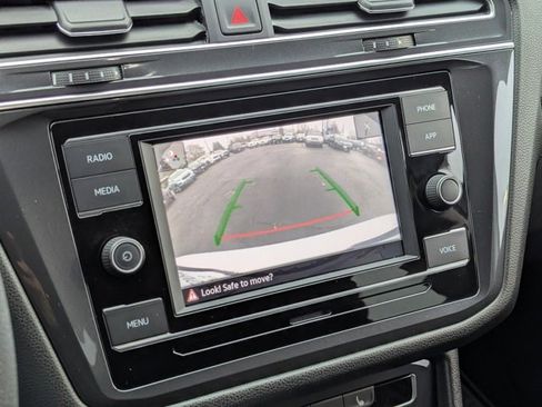 Used 2023 Volkswagen Tiguan S image 19
