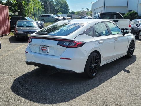 Used 2024 Honda Civic Sport image 8
