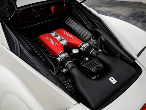 Used 2015 Ferrari 458 Italia Coupe image 96