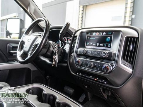 Used 2018 Chevrolet Silverado 2500 LT w/ All Star Edition AWD/4WD image 22