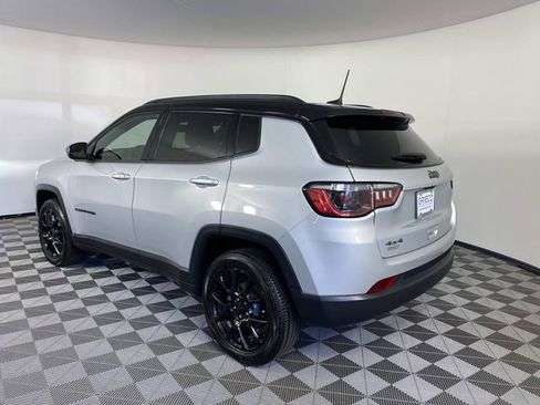 Used 2024 Jeep Compass Latitude w/ Sun and Sound Group AWD/4WD image 6