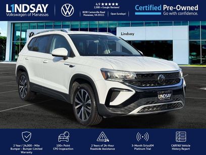 Certified 2022 Volkswagen Taos SE w/ Panoramic Sunroof Package