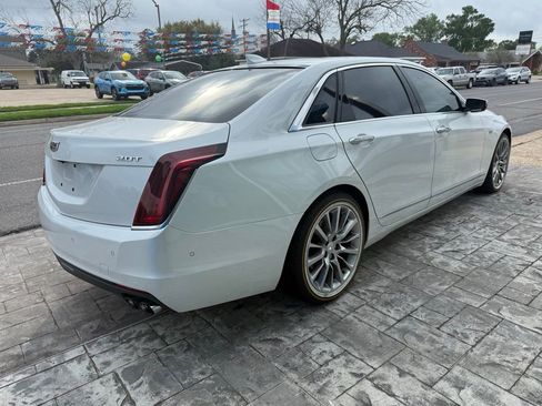 Used 2017 Cadillac CT6 Luxury image 4