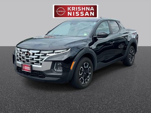 Used 2024 Hyundai Santa Cruz SE AWD/4WD image 2