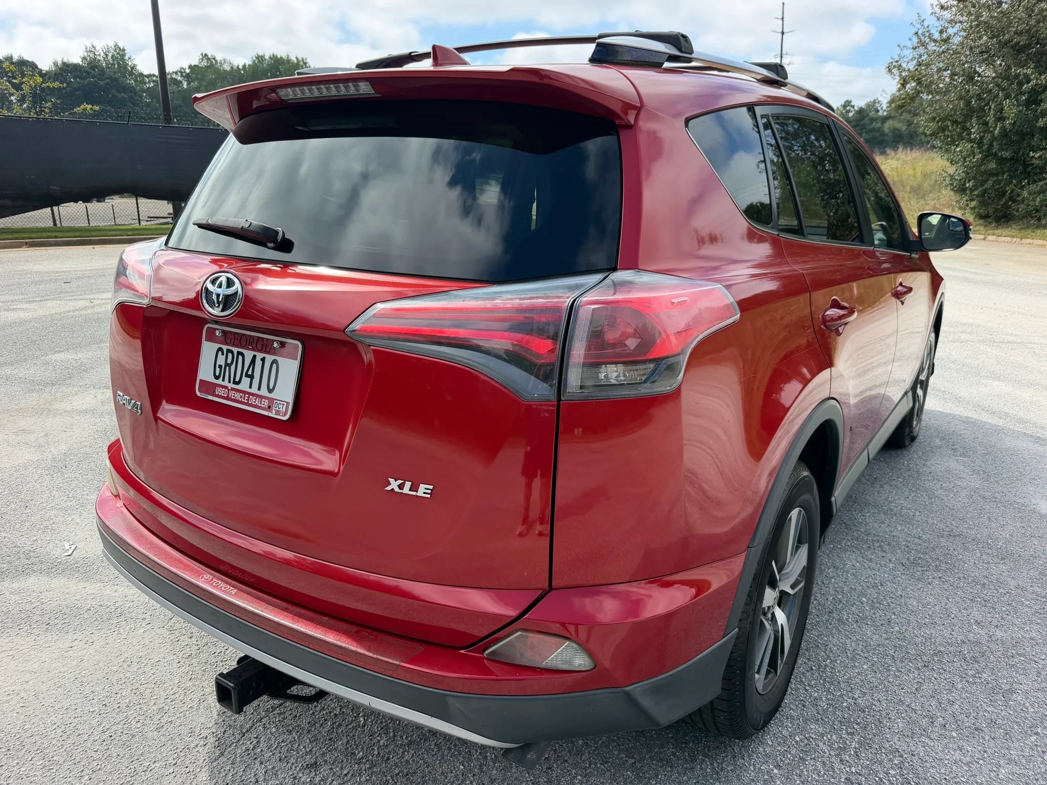 Used 2017 Toyota RAV4 XLE w/ All Weather Liner Package FWD image 5