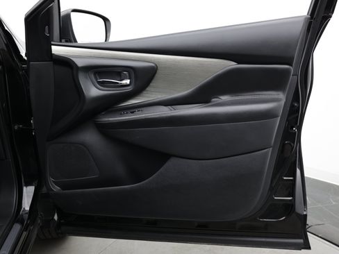 Used 2018 Nissan Murano SV FWD image 38