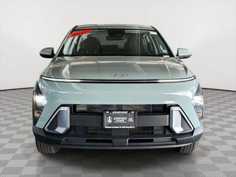 Used 2026 Hyundai Kona SE AWD/4WD image 2