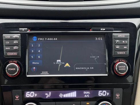 Used 2015 Nissan Rogue SL w/ SL Premium Package AWD/4WD image 27