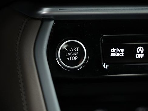 New 2025 Audi Q5 Premium Plus image 38