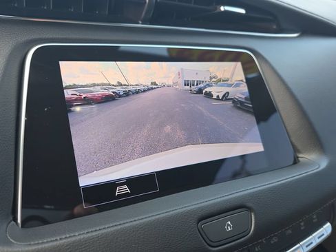 Used 2023 Cadillac XT4 Luxury FWD image 17