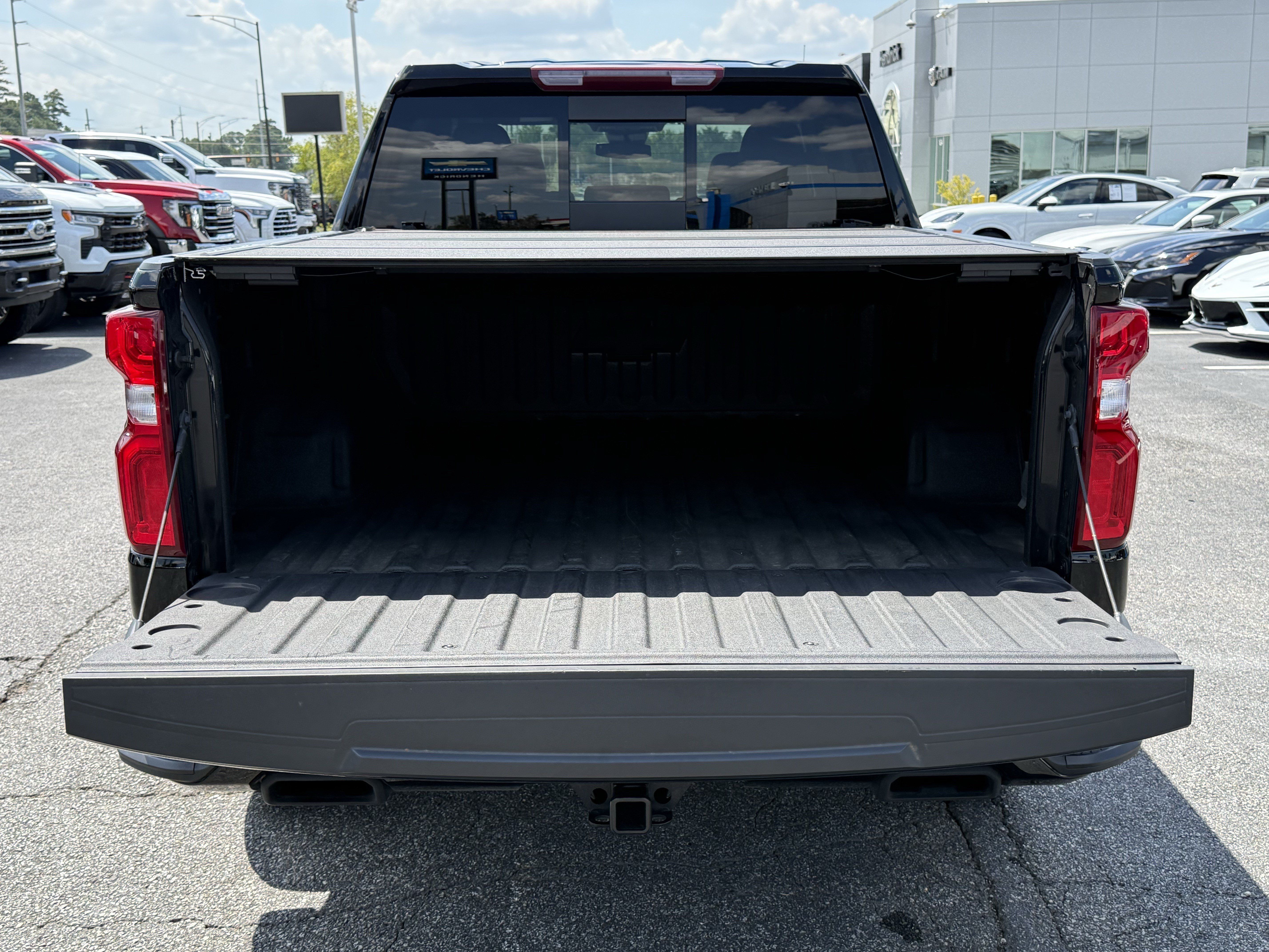 Used 2025 Chevrolet Silverado 1500 RST AWD/4WD image 35