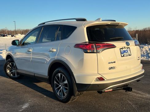 Used 2016 Toyota RAV4 XLE image 2