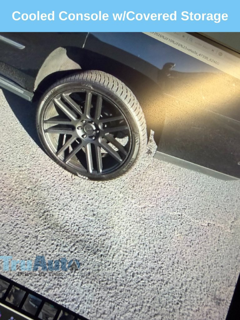 Used 2017 Cadillac Escalade Platinum AWD/4WD image 4