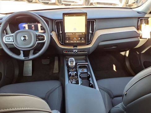 New 2026 Volvo XC60 B5 Core w/ Protection Package Premier image 11