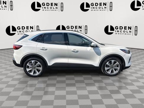 Used 2023 Ford Escape Platinum w/ Premium Technology Package AWD/4WD image 9