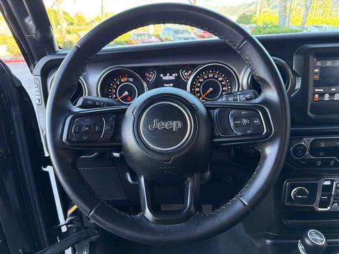 Used 2022 Jeep Wrangler Unlimited Sport AWD/4WD image 37