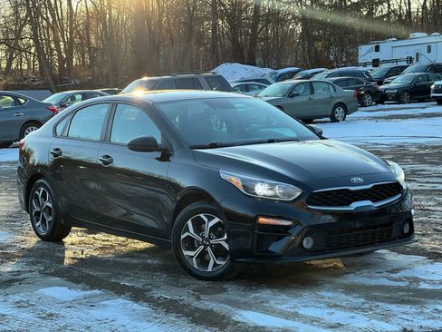 Used 2019 Kia Forte LXS image 8
