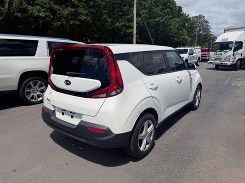 Used 2021 Kia Soul LX FWD image 5