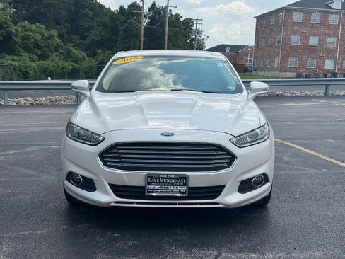 Used 2016 Ford Fusion SE w/ Equipment Group 202A FWD image 10