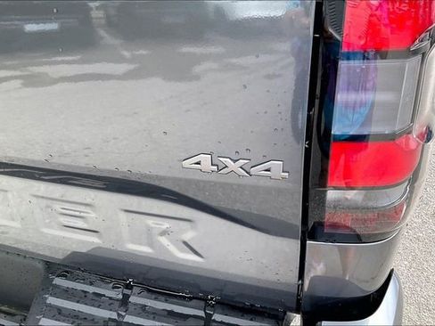 New 2026 Nissan Frontier SV AWD/4WD image 9