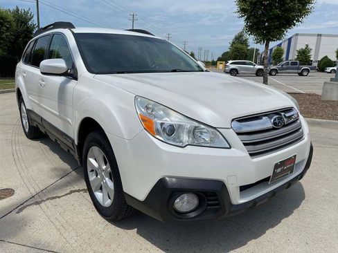 Used 2014 Subaru Outback 2.5i Premium AWD/4WD image 14