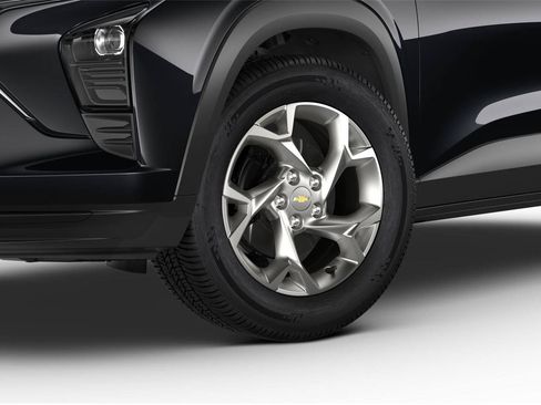 New 2026 Chevrolet Trax LS w/ LS Convenience Package FWD image 4