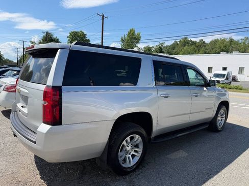 Used 2019 Chevrolet Suburban LT AWD/4WD image 4