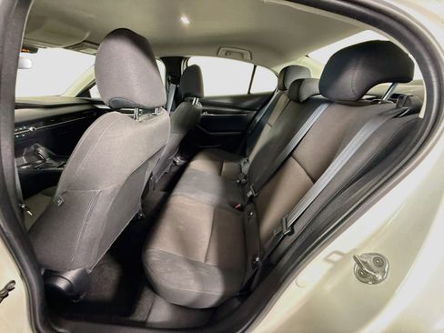 Used 2022 MAZDA MAZDA3 s FWD image 25