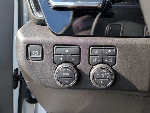 Used 2025 Chevrolet Silverado 2500 LT w/ All Star Edition AWD/4WD image 18