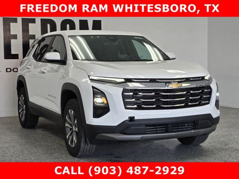 Used 2026 Chevrolet Equinox LT FWD image 2