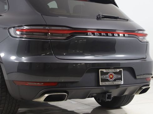 Used 2019 Porsche Macan AWD/4WD image 24