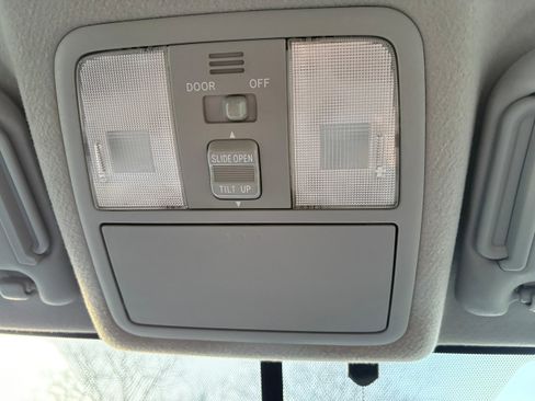 Used 2008 Toyota RAV4 Limited image 43