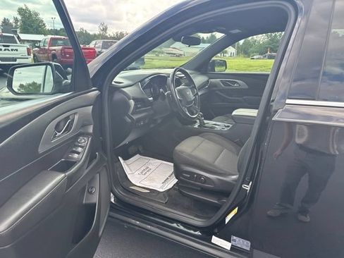 Used 2022 Chevrolet Traverse LT w/ LPO, Floor Liner Package AWD/4WD image 10