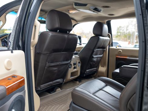 Used 2016 Ford F250 King Ranch w/ King Ranch w/Chrome Package image 37