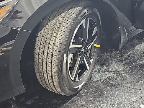 New 2025 Nissan Sentra SV w/ All-Weather Package image 31