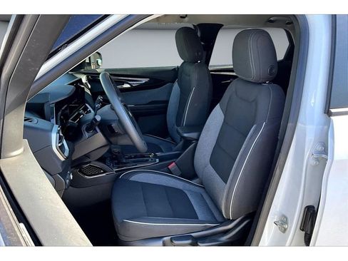 Used 2024 Chevrolet TrailBlazer LT w/ Driver Confidence Package FWD image 22