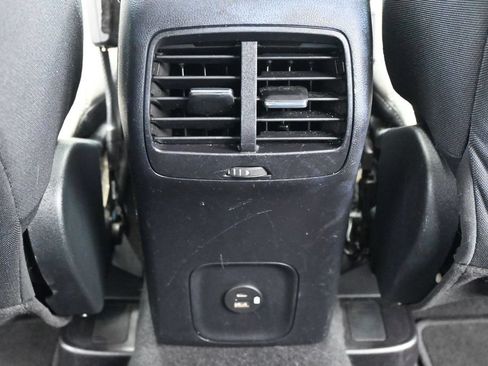 Used 2020 Ford Escape SE FWD image 21