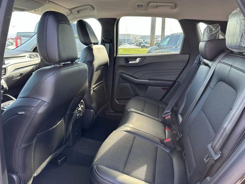 New 2026 Ford Escape SE image 4