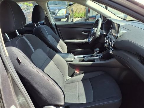 Used 2024 Nissan Sentra SV FWD image 28