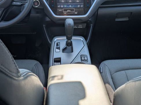 Used 2024 Subaru Crosstrek 2.0i Premium image 19