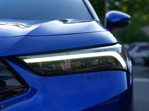 Used 2023 Acura Integra A-Spec FWD image 9