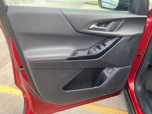 Used 2025 Chevrolet Equinox RS FWD image 13