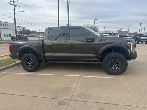Used 2025 Ford F150 Raptor w/ Equipment Group 803A Raptor R image 4
